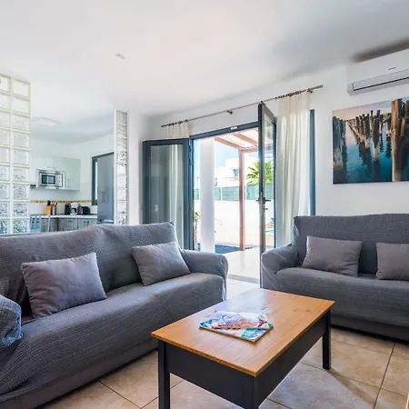 Verona Playa Blanca Βίλα